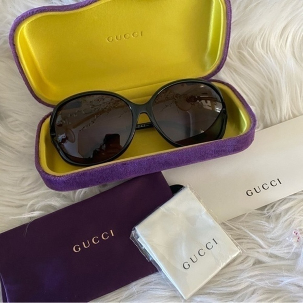 New authentic Gucci sunglasses